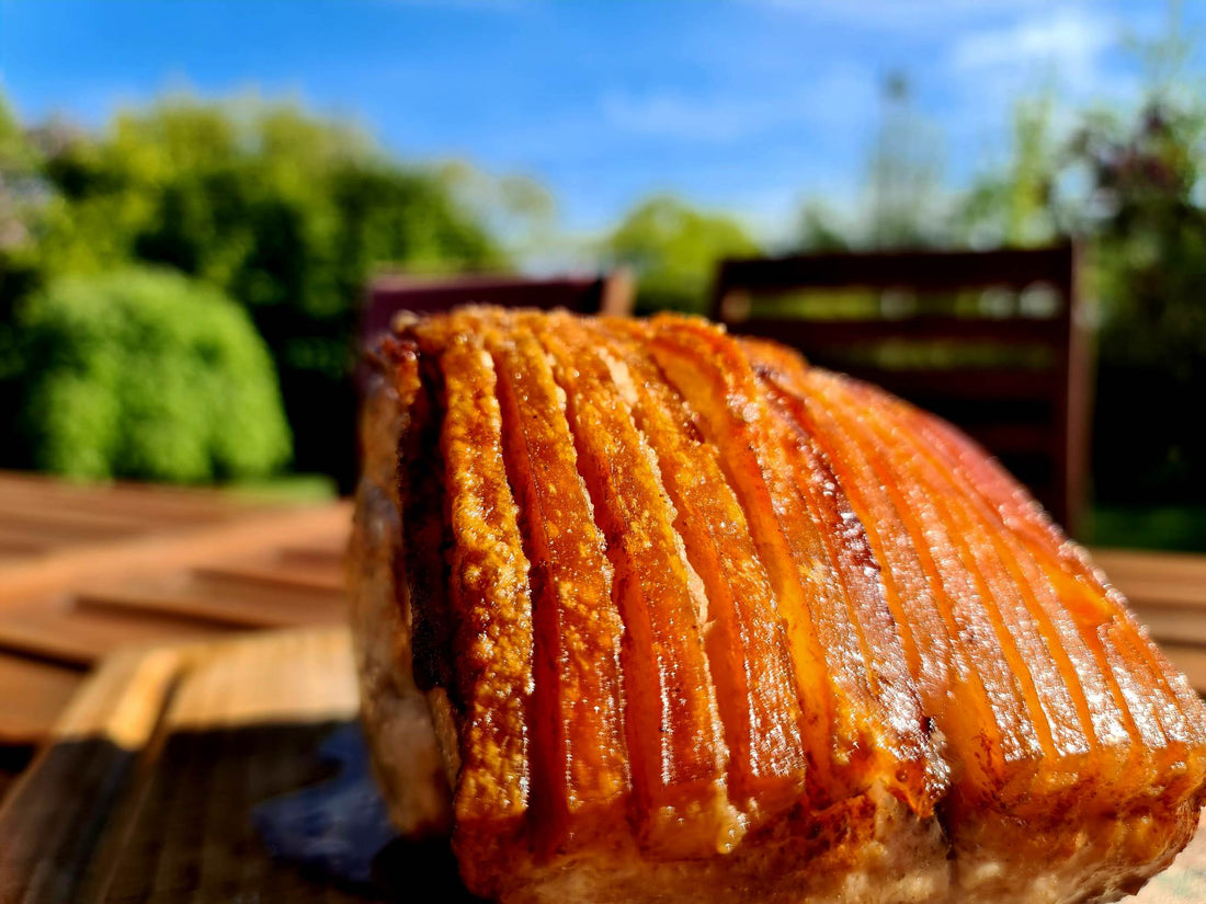 Schweinebraten auf einem Kamado-Grill - Nachrichten